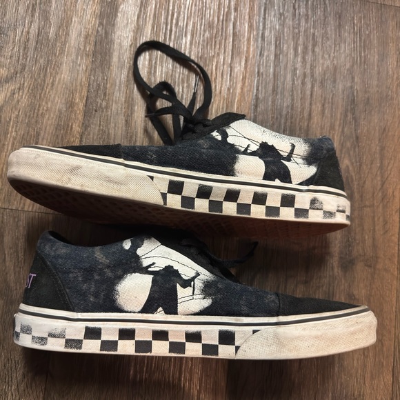 Vans “The Exorcist” Special Edition House Of Terror Preowned (Men’s 10) - Picture 1 of 9